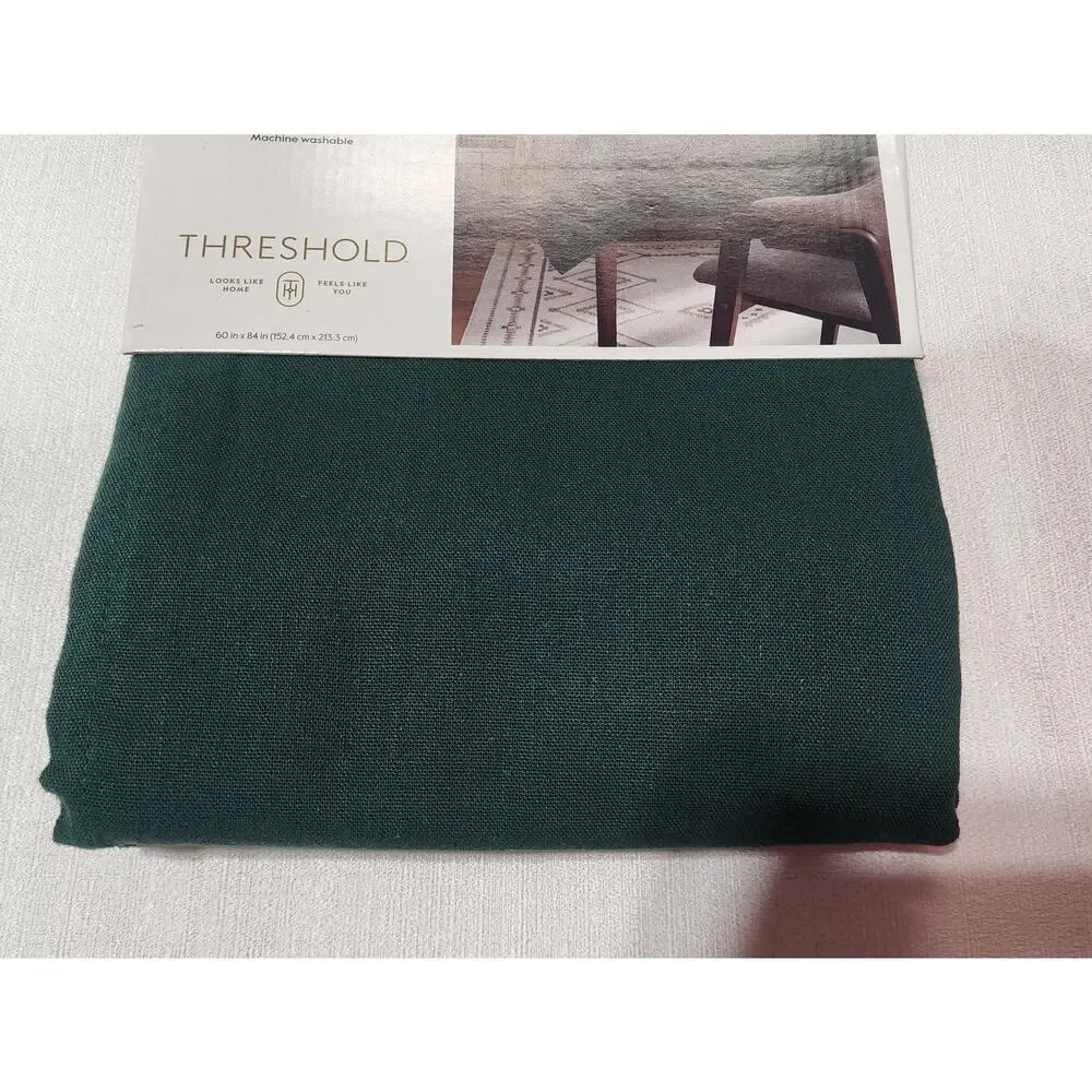 Threshold rectangular tablecloth W60''x L84''seats 8-10